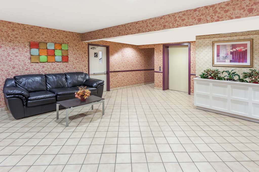 Red Roof Inn Мартінсбург Інтер'єр фото